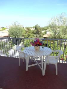 Balkón nebo terasa v ubytování Apartment in Porto Santa Margherita 25675