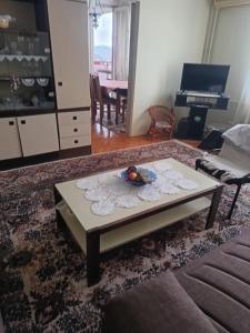 Μια τηλεόραση ή/και κέντρο ψυχαγωγίας στο Nensy's apatments