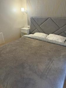 Postel nebo postele na pokoji v ubytování Luxury apartment in downtown 3