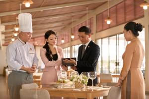 Hosté ubytování Palace Long Hai Resort + 110 fotografií