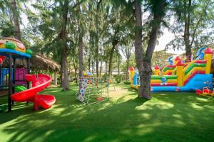 Herní místnost nebo prostor pro děti v ubytování Palace Long Hai Resort