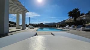 Πισίνα στο ή κοντά στο Villa "Kalli" with private pool - beachfront - Kalo Livadi
