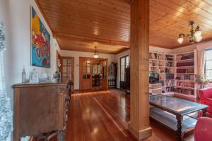 Μια τηλεόραση ή/και κέντρο ψυχαγωγίας στο Los Arces