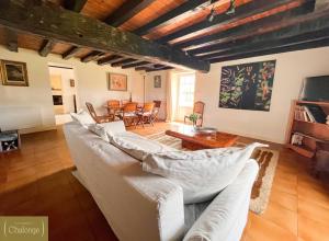 Galeriebild der Unterkunft Cottage Cèdres - Maison chaleureuse à la campagne avec jardin in Héric