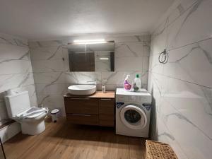 Koupelna v ubytování Despo's Guest House + 11 fotografií