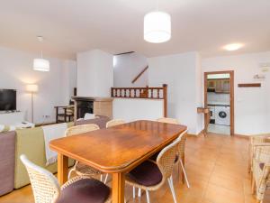 Kuchyň nebo kuchyňský kout v ubytování Amplia y cómoda casa en playa Ribera