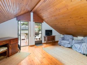 TV a/nebo společenská místnost v ubytování Amplia y cómoda casa en playa Ribera