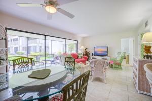 Et tv og/eller underholdning på Mariner Pointe #521