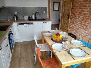 Köök või kööginurk majutusasutuses Na Ogrodowej między Tatrami a Gorcami