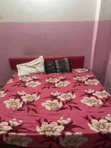 Ένα ή περισσότερα κρεβάτια σε δωμάτιο στο Hotel golden night