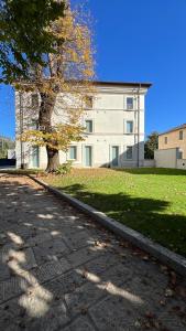 Budova, kde se hotel nachází + 27 fotografií