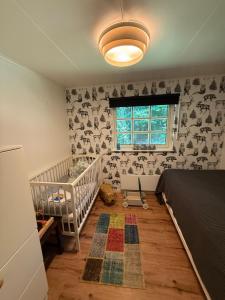 Gallery image of Beautiful and private with heated pool & hot tub in Ljungbyhed