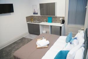 Η κουζίνα ή μικρή κουζίνα στο Castle View Stays