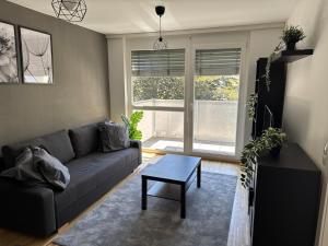 Χώρος καθιστικού στο 2BR, balcony, central, danube, U6 & S-Bahn - BRN 39