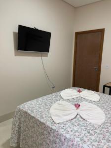 TV a/nebo společenská místnost v ubytování Apartamento em Sinop 11