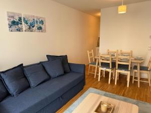 Χώρος καθιστικού στο 2BR, balcony, central, danube, U6 & S-Bahn - BRN 22