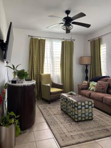 Χώρος καθιστικού στο Rehobot MountainView-Hidden Rainforest Gem