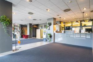 Vstupní hala nebo recepce v ubytování Economy Silesian Hotel + 61 fotografií