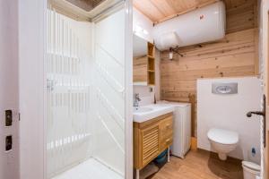 Koupelna v ubytování Montjoie Appt centr pied des pistes + 13 fotografií