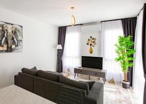 Χώρος καθιστικού στο Solo Suite by HolidayKeys