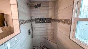 Ένα μπάνιο στο Jockey's Lakeside Retreat