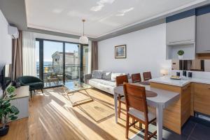 Χώρος καθιστικού στο Adriatic Masterpiece Residence #33