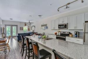 Køkken eller tekøkken på Exchange at Cameron Harbor in Downtown Chattanooga + 27 billeder