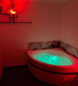 Φωτογραφία από το άλμπουμ του Jacuzzi Loft in the Center of Riga στη Ρίγα