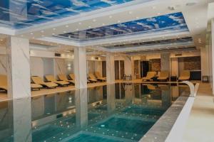 Πισίνα στο ή κοντά στο Dajoda Lux - free Spa