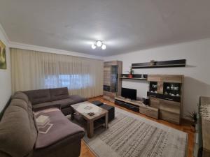 Μια τηλεόραση ή/και κέντρο ψυχαγωγίας στο Central Apartament