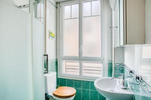 Koupelna v ubytování Chambre - Centre Nice 10 min de la plage + 14 fotografií