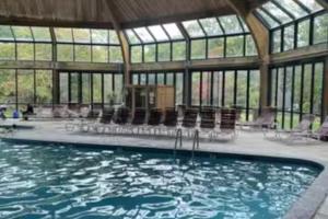 Piscina de la sau aproape de Cross Country on Camelback