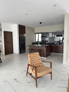 Kuchyň nebo kuchyňský kout v ubytování Casa Barcelona + 40 fotografií