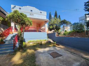 Budova, kde se vila nachází