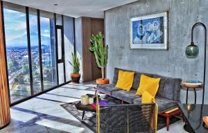 Posezení v ubytování Beautiful views of volcanoes from every corner