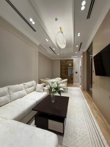 Μια τηλεόραση ή/και κέντρο ψυχαγωγίας στο Нест ван