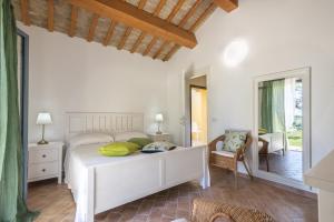 Postel nebo postele na pokoji v ubytování Villa Elettra 12&2 by Marche Holiday Villas + 50 fotografií