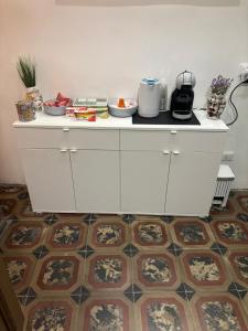 Η κουζίνα ή μικρή κουζίνα στο Bellini Palace +16 φωτογραφίες