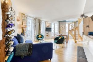 Χώρος καθιστικού στο Splendid Marais 2BDR