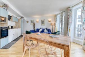 Η κουζίνα ή μικρή κουζίνα στο Splendid Marais 2BDR +19 φωτογραφίες