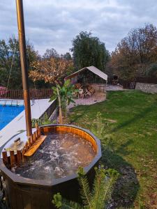 Πισίνα στο ή κοντά στο LipaHill SPA