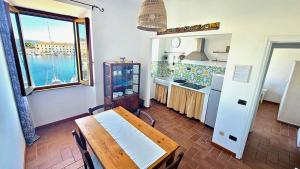 Η κουζίνα ή μικρή κουζίνα στο Casa Calata +11 φωτογραφίες