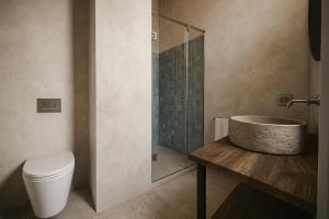 Et badeværelse på Villa Petroio - Luxury Home with Private Pool + 23 billeder