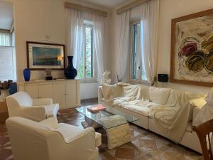 Χώρος καθιστικού στο Villa Margherita