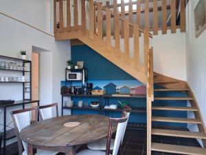 Η κουζίνα ή μικρή κουζίνα στο Hebergement calme et verdoyant