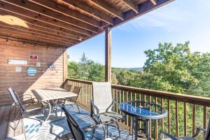 Μπαλκόνι ή βεράντα στο 2BR Village At Indian Point 1106 near SDC - Free Tickets Daily up to $500