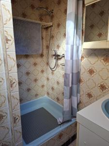 O baie la Anna's Appartement