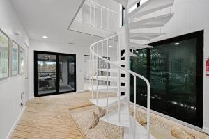 Μια τηλεόραση ή/και κέντρο ψυχαγωγίας στο Heron House