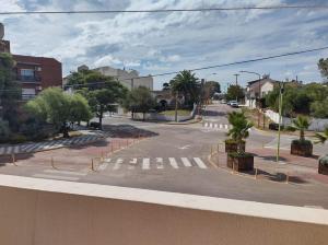 Nabolaget omkring lejligheden eller i nærheden