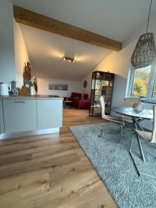 Kuchyň nebo kuchyňský kout v ubytování Ferienwohnung Ausblick + 7 fotografií